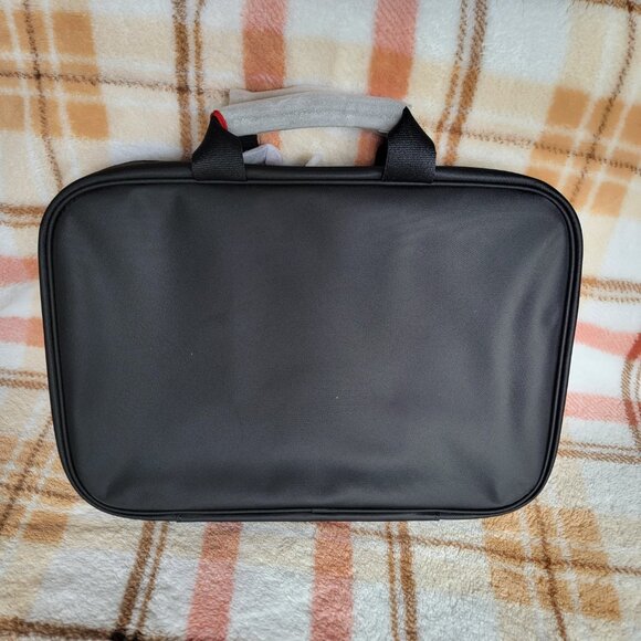 Tumi Voyageur Toiletry Bag - Picture 2 of 4